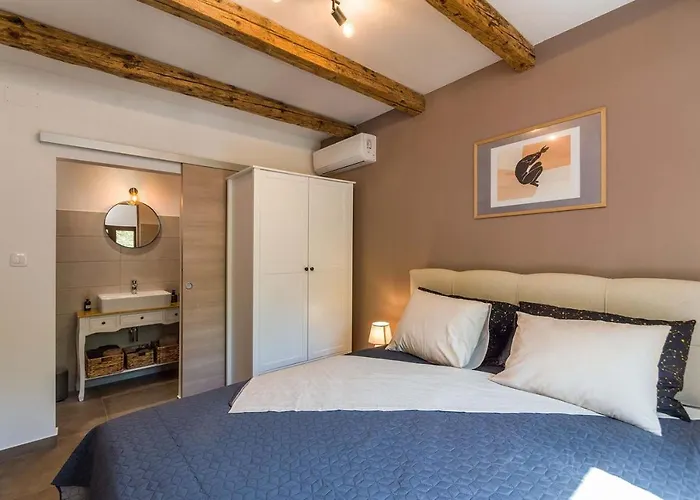 빌라 Casa Minina *